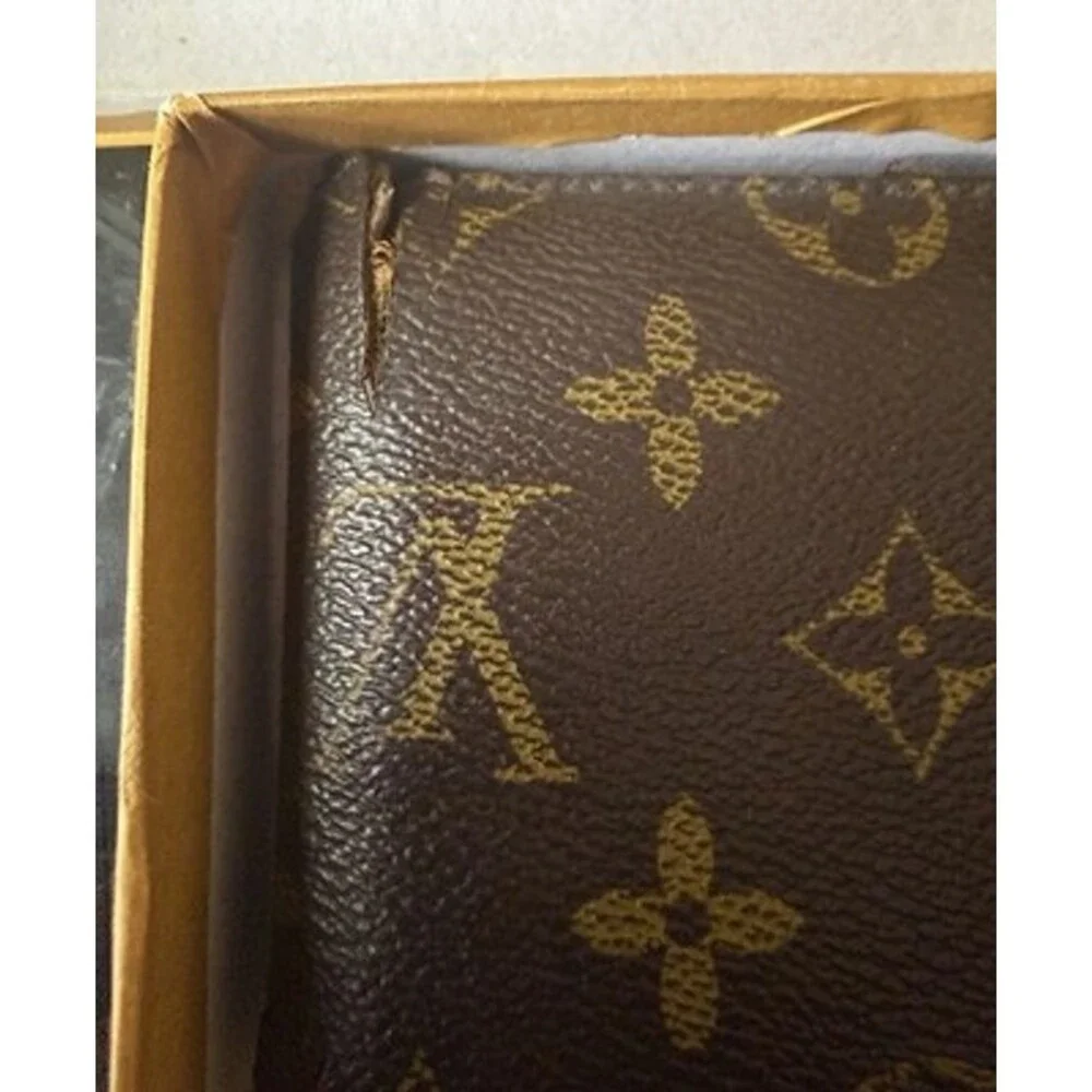 Men's Foldable Wallet LV Emblem - Damaged